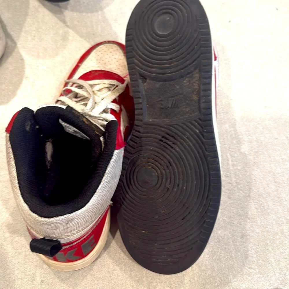 Nike Grade School Kids Red and White Athletic Sneakers